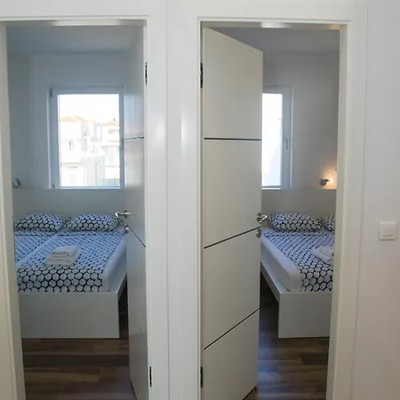 Miri Melon ヴィラ プリヴラカ