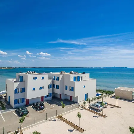 Miri Melon ヴィラ *