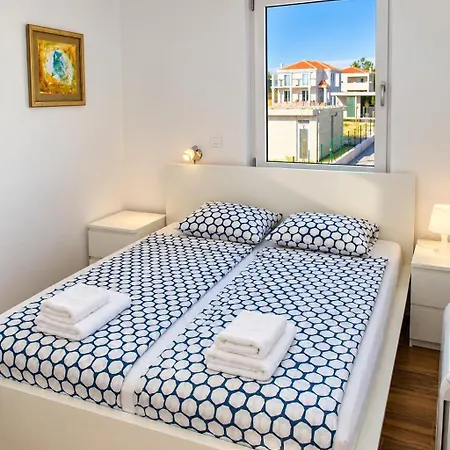 Miri Melon * Privlaka (Zadar)
